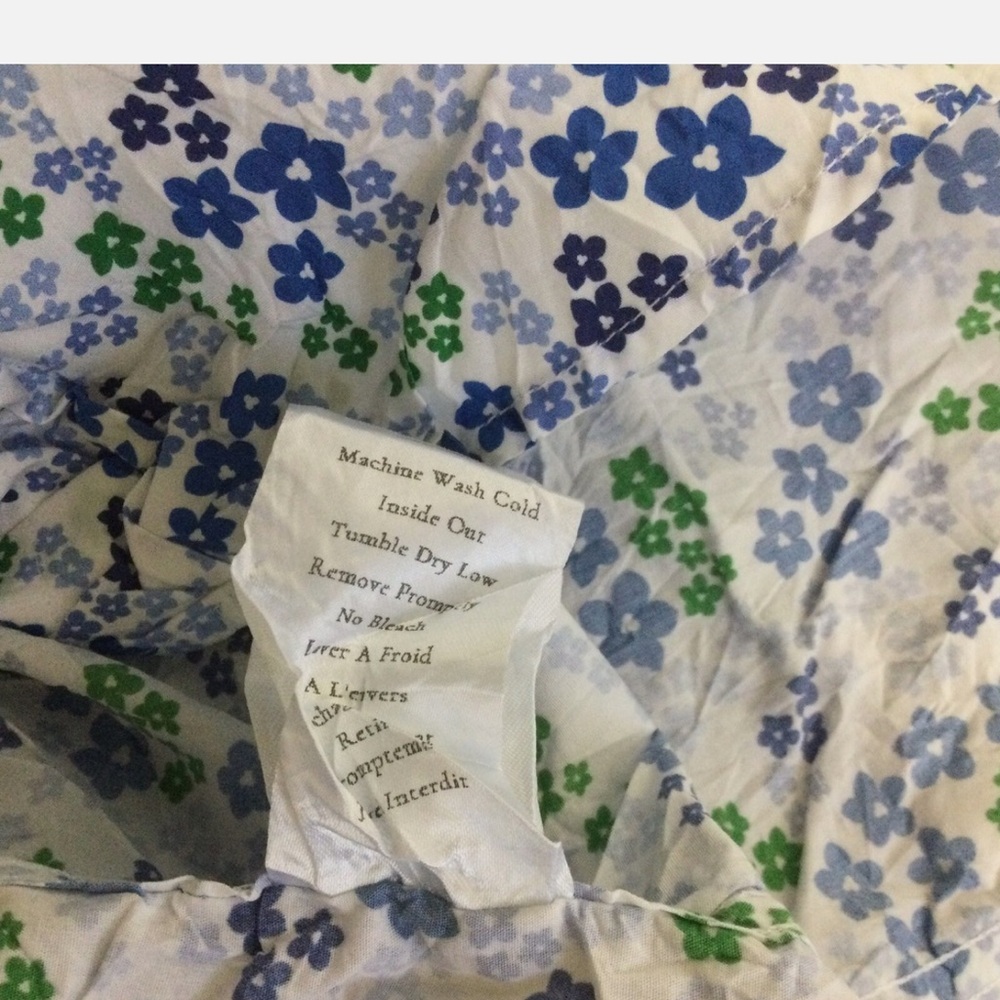 Frank & Eileen Blue and White Berry Crinkle Cotton Floral Button Down Shirt - Picture 4 of 8